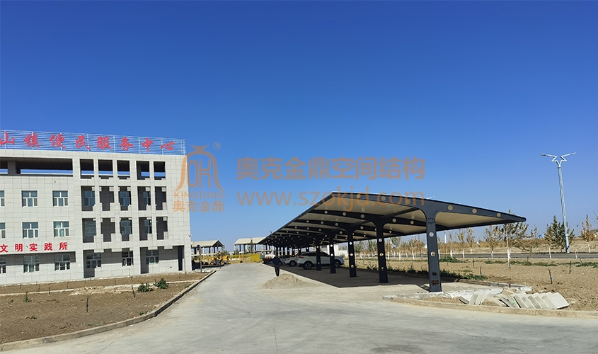 新疆生產(chǎn)建設(shè)兵團(tuán)第二師三十七團(tuán)景觀車(chē)棚建設(shè)項(xiàng)目順利竣工